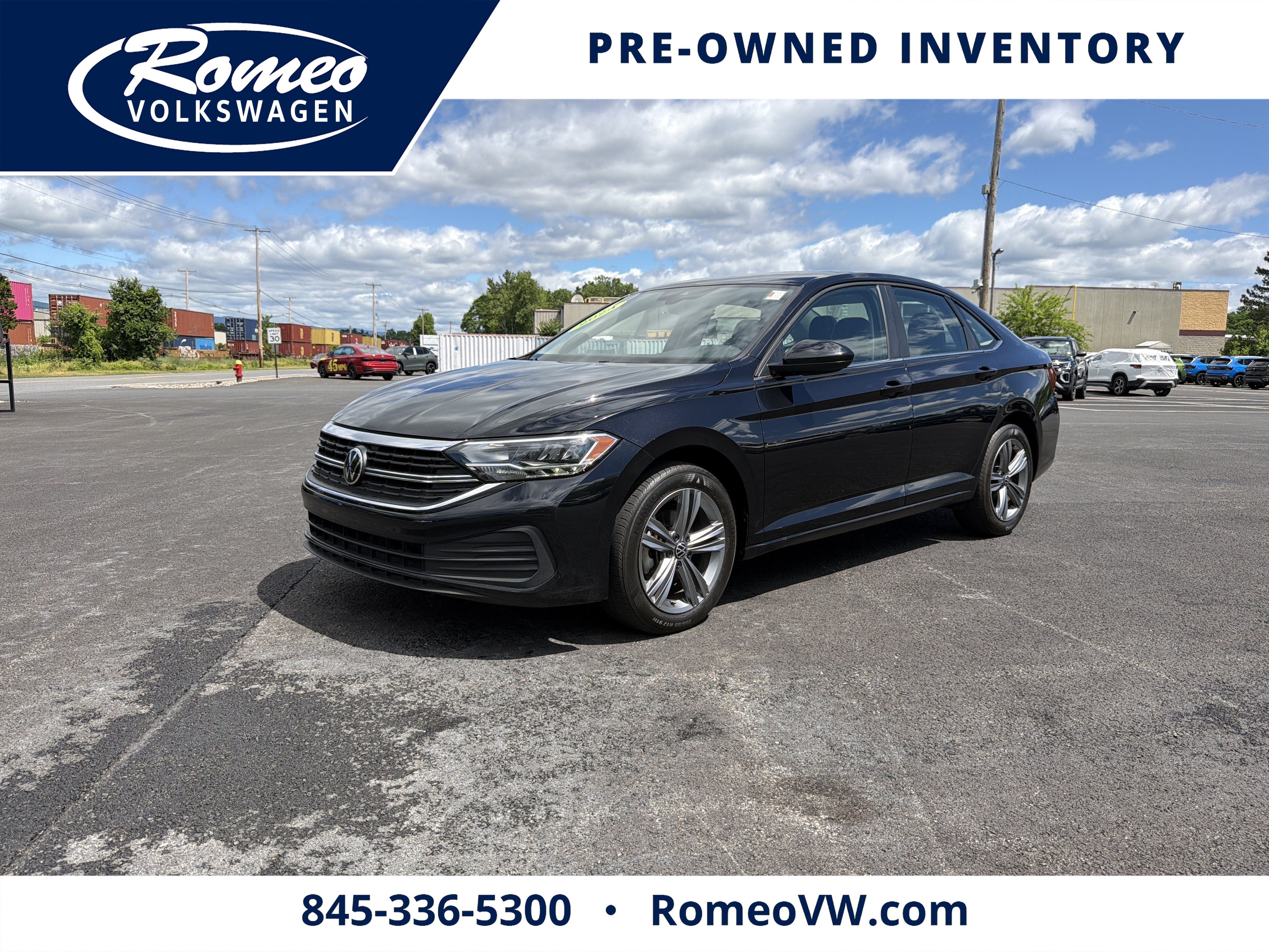 2024 Volkswagen Jetta 1.5T SE in Black — front three-quarter view